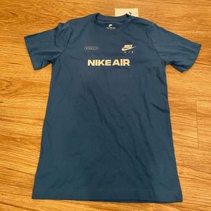 Nike Tee Blue Boys size Large shirt sleeve t shirt